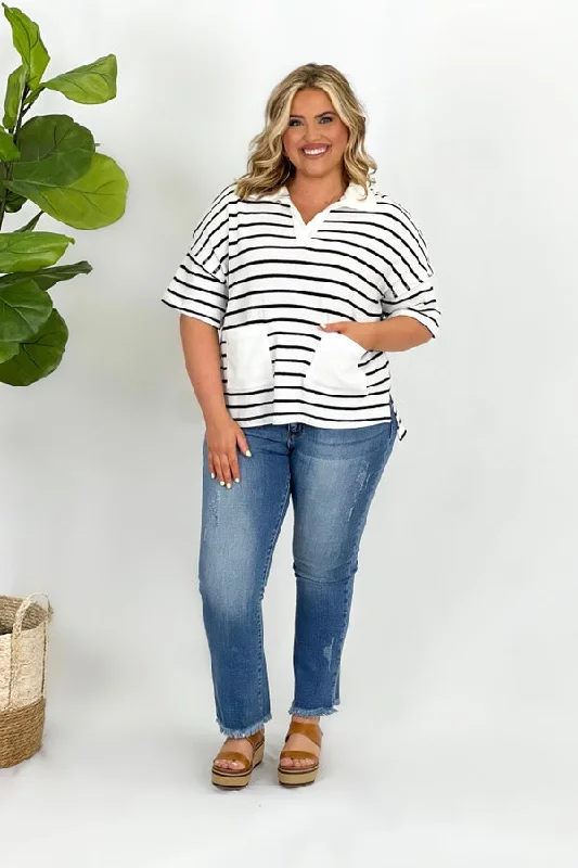 Women's Relaxed Outfit Exclusive Fashion Deals White and Black Striped Collared Top