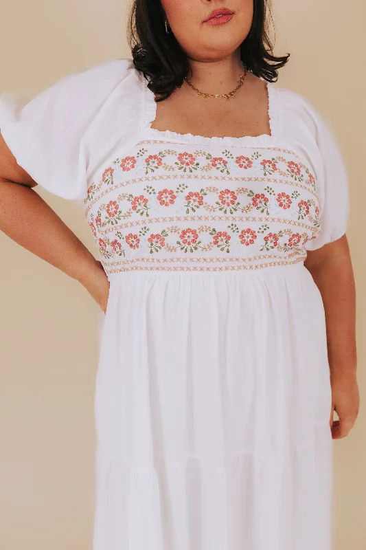 Vintage-Inspired Women's Apparel Budget Saver PLUS SIZE - Apple Orchard Dress