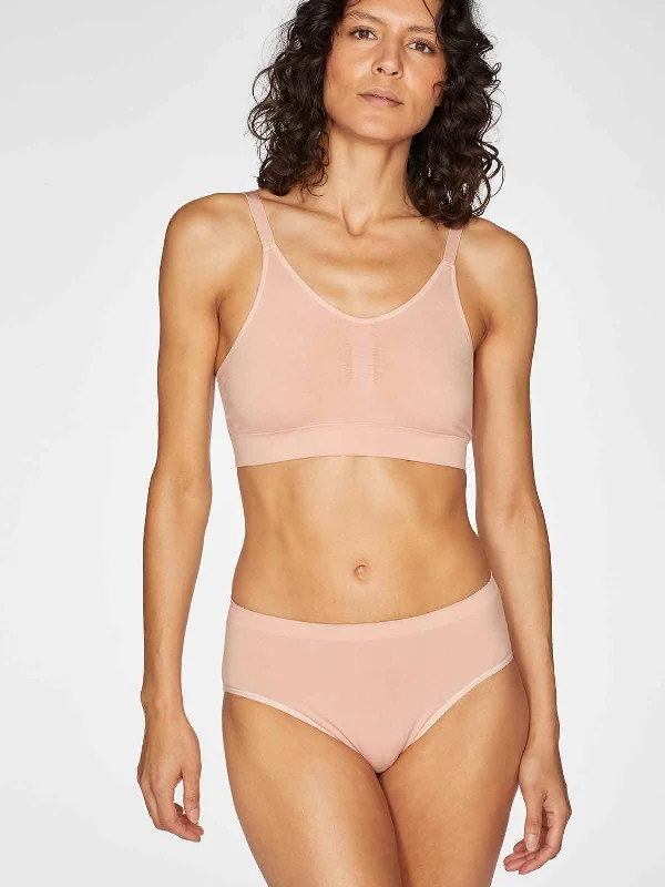 Stylish Outerwear Clothing For Women Get The Latest Trends Renata Seamless Bralet - Blush