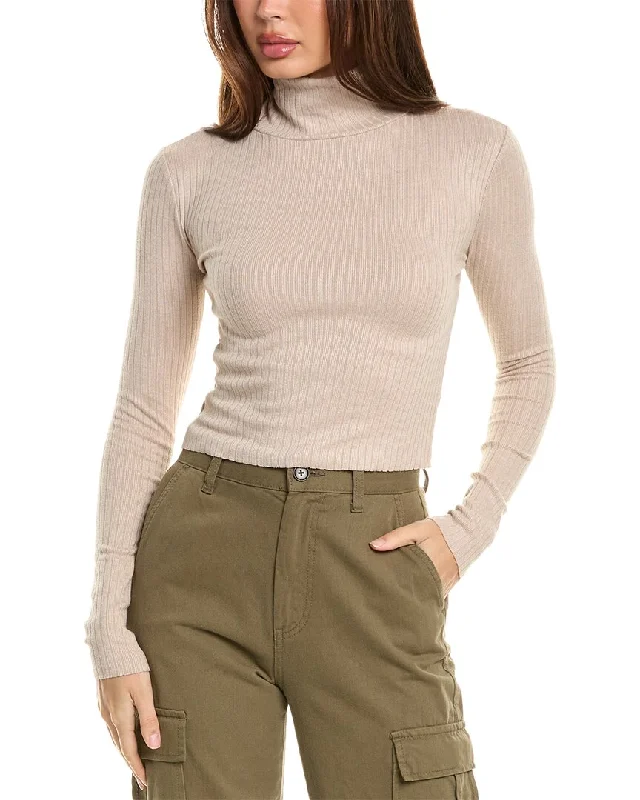 Women's Comfortable Apparel Chic & Modern Sales Socialite Knit Turtleneck Sweater