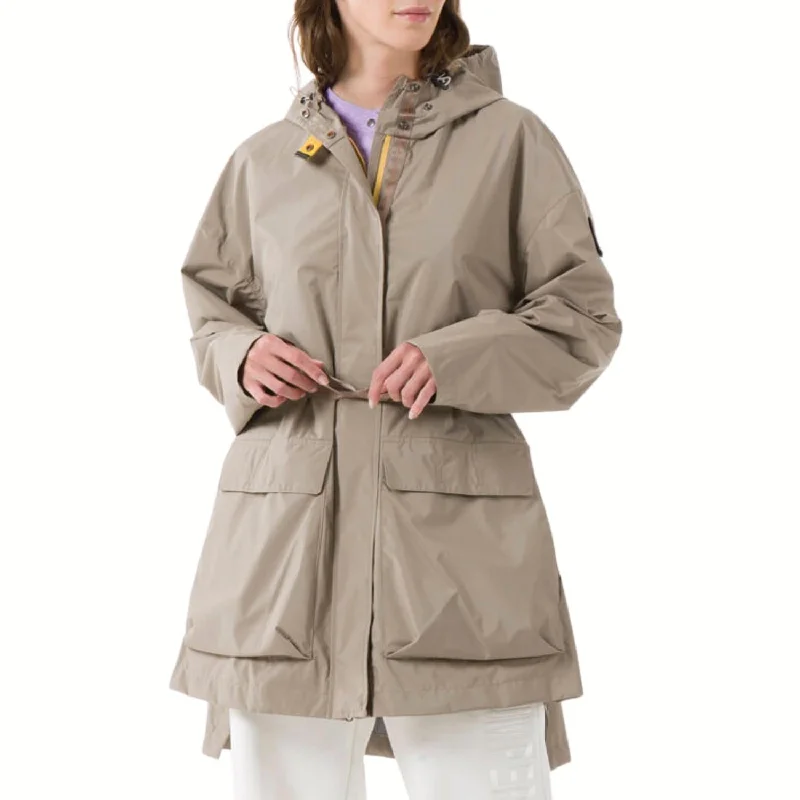 Shop Trendy And Timeless Outfits At Special Prices True Lightweight Waterproof Jacket In Atmosphere