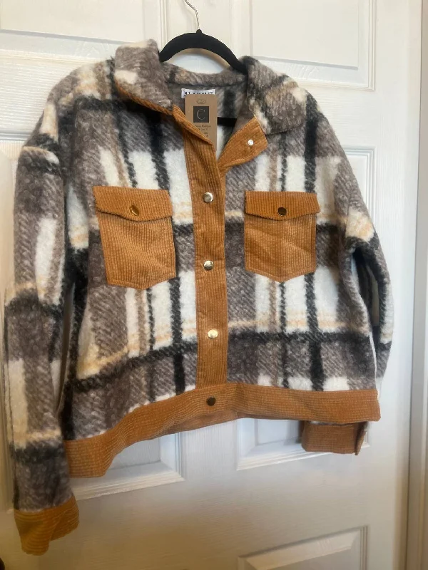 Women's Sports Apparel Ellie Jacket In Camel Plaid