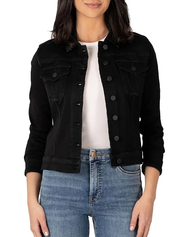 Modern Women's Outfit Julia Crop Jacket In Black