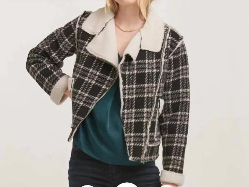 Fashionable Women's Outfit Alvie Short Plaid Jacket In Black/white