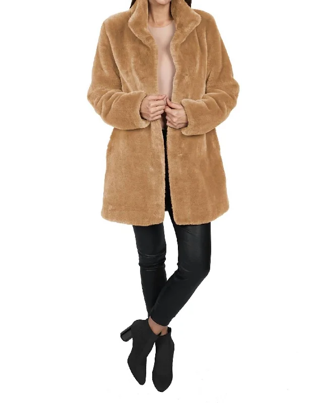 Women's Tailored Outfit Rory Faux Fur Coat In Camel