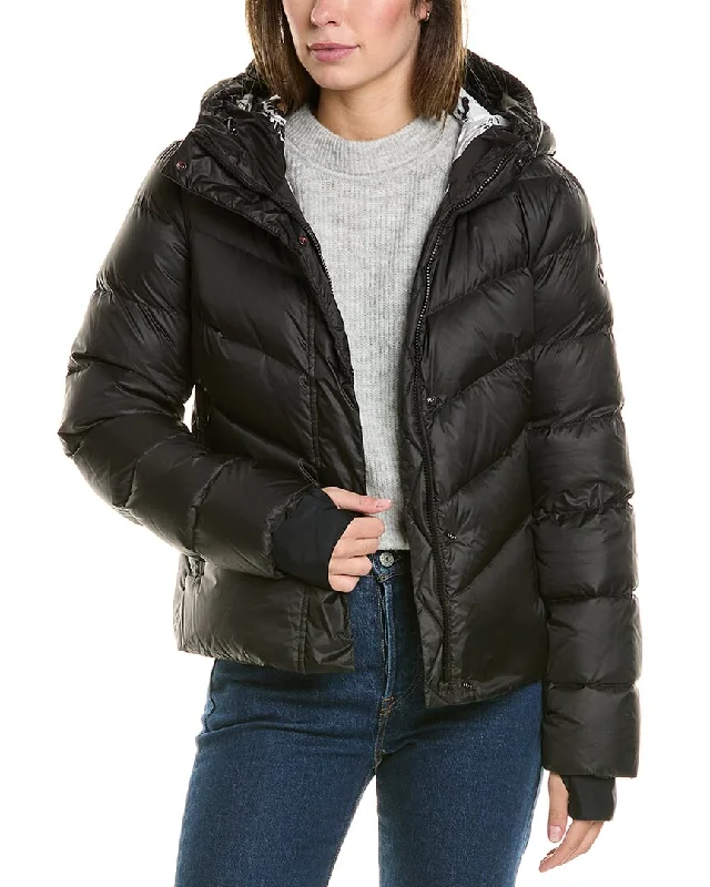 Women's Date Night Outfit Post Card Courchevel Down Jacket